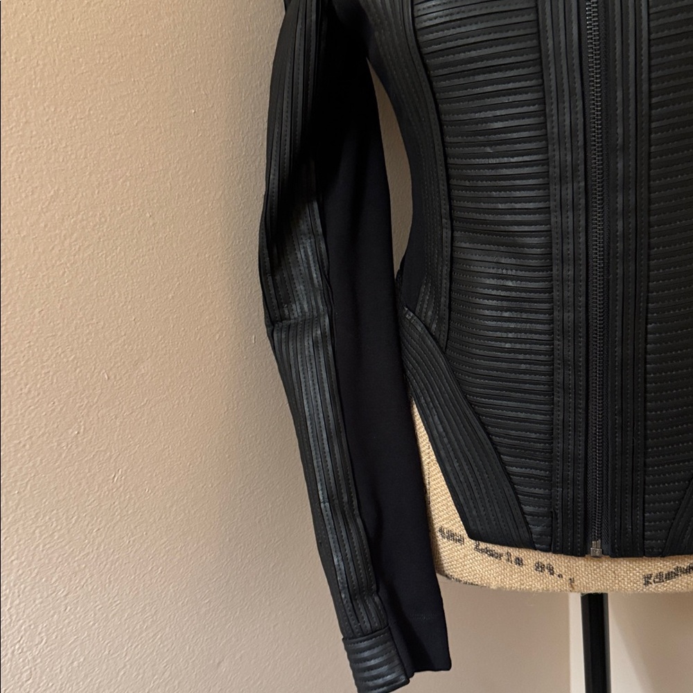 Black Women's Jacket - Picture 5 of 10